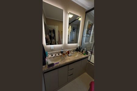 Casa de condomínio à venda com 360m², 3 quartos e 3 vagas