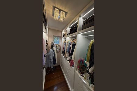 Casa de condomínio à venda com 360m², 3 quartos e 3 vagas