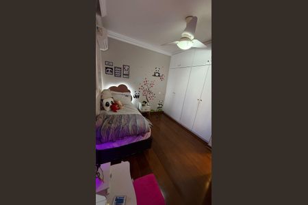 Casa de condomínio à venda com 360m², 3 quartos e 3 vagas