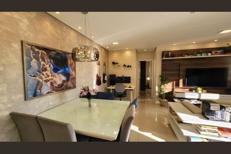 Apartamento à venda com 76m², 2 quartos e 2 vagasSala