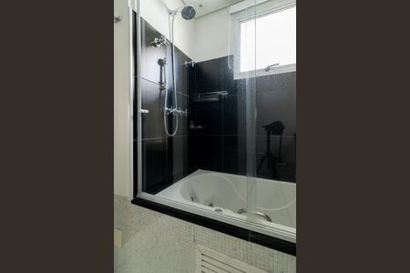 Apartamento à venda com 168m², 2 quartos e 3 vagasBanheiro da Suíte 1