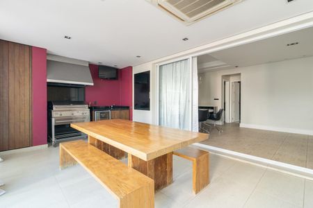 Apartamento à venda com 168m², 2 quartos e 3 vagasVaranda Sala de Jantar