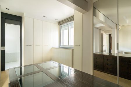 Apartamento à venda com 168m², 2 quartos e 3 vagasCloset da suíte 1