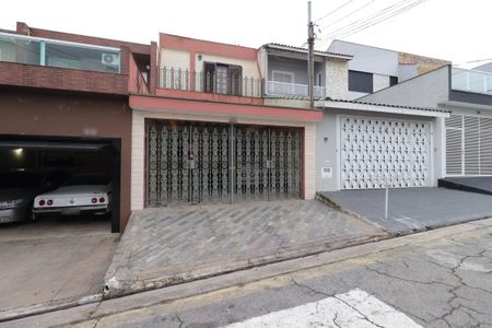 Casa para alugar com 207m², 3 quartos e 2 vagasFachada