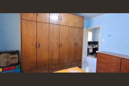 Casa à venda com 143m², 2 quartos e 1 vagaQuarto