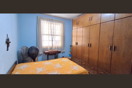 Casa à venda com 143m², 2 quartos e 1 vagaQuarto