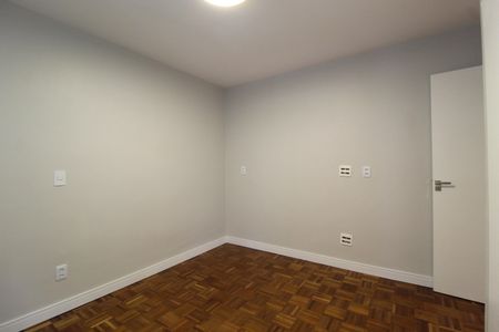 Apartamento à venda com 115m², 3 quartos e 1 vagaQuarto 2