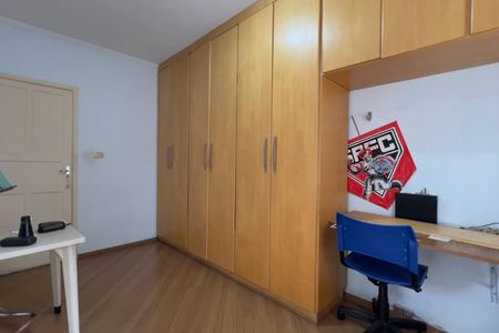 Casa à venda com 249m², 5 quartos e 4 vagas Casa à venda com 249m², 5 quartos e 4 vagasQuarto 1