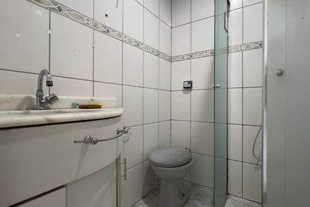 Casa à venda com 249m², 5 quartos e 4 vagas Casa à venda com 249m², 5 quartos e 4 vagasEdícula