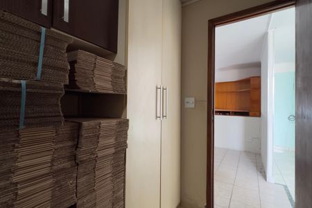 Casa à venda com 249m², 5 quartos e 4 vagas Casa à venda com 249m², 5 quartos e 4 vagasEdícula