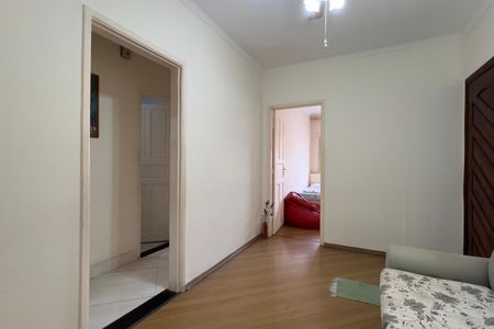 Casa à venda com 249m², 5 quartos e 4 vagas Casa à venda com 249m², 5 quartos e 4 vagasSala