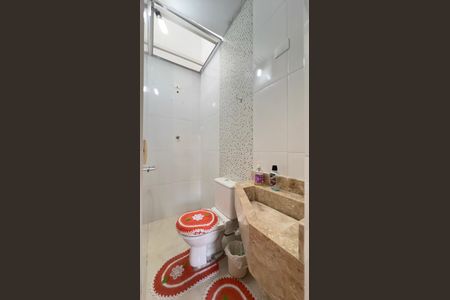 Casa à venda com 249m², 5 quartos e 4 vagas Casa à venda com 249m², 5 quartos e 4 vagasBanheiro da Suíte