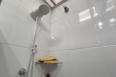 Casa à venda com 249m², 5 quartos e 4 vagas Casa à venda com 249m², 5 quartos e 4 vagasBanheiro 1