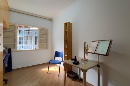 Casa à venda com 249m², 5 quartos e 4 vagas Casa à venda com 249m², 5 quartos e 4 vagasQuarto 1