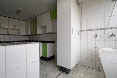 Casa à venda com 249m², 5 quartos e 4 vagas Casa à venda com 249m², 5 quartos e 4 vagasEdícula