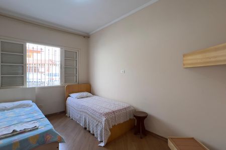 Casa à venda com 249m², 5 quartos e 4 vagas Casa à venda com 249m², 5 quartos e 4 vagasQuarto 2