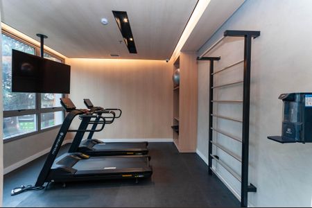 Studio para alugar com 35m², 1 quarto e 1 vaga Studio para alugar com 35m², 1 quarto e 1 vagaÁrea Comum - Academia