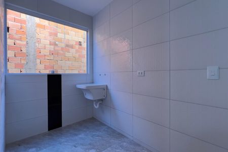 Casa para alugar com 60m², 2 quartos e 1 vagaÁrea de Serviço