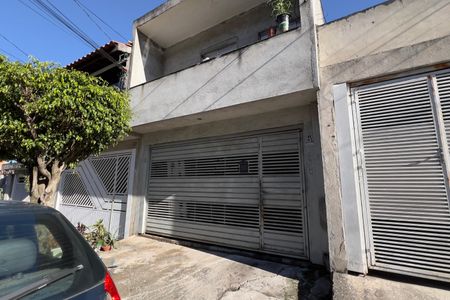 Casa para alugar com 60m², 2 quartos e 1 vagaFachada