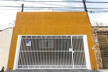 Casa à venda com 126m², 3 quartos e 2 vagasFachada