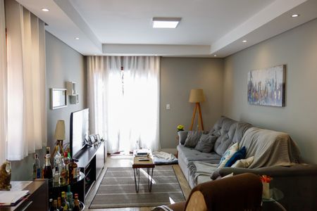 Casa à venda com 150m², 3 quartos e 3 vagasSala