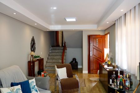 Casa à venda com 150m², 3 quartos e 3 vagasSala