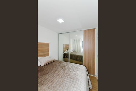 Apartamento à venda com 75m², 2 quartos e 2 vagas Apartamento à venda com 75m², 2 quartos e 2 vagasQuarto 2