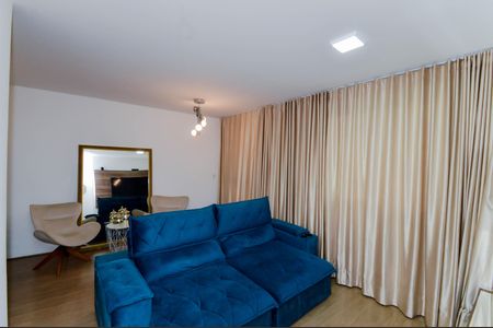 Apartamento à venda com 75m², 2 quartos e 2 vagas Apartamento à venda com 75m², 2 quartos e 2 vagasSala