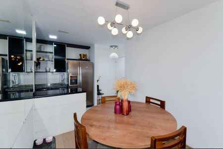 Apartamento à venda com 75m², 2 quartos e 2 vagas Apartamento à venda com 75m², 2 quartos e 2 vagasSala