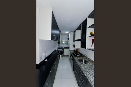 Apartamento à venda com 75m², 2 quartos e 2 vagas Apartamento à venda com 75m², 2 quartos e 2 vagasCozinha