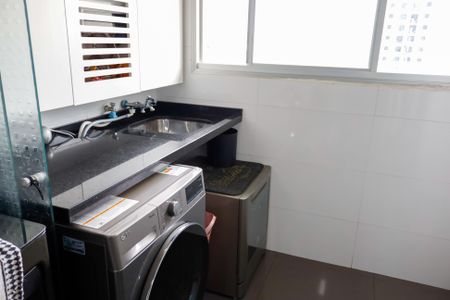 Apartamento à venda com 63m², 2 quartos e 1 vaga Apartamento à venda com 63m², 2 quartos e 1 vagaÁrea de Serviço