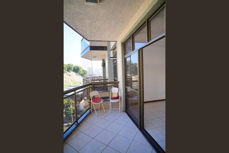 Apartamento para alugar com 53m², 1 quarto e 1 vagaVaranda