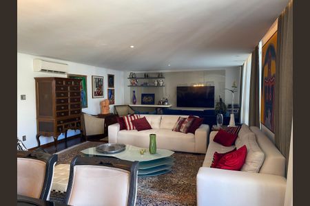 Apartamento à venda com 251m², 3 quartos e 2 vagasSala