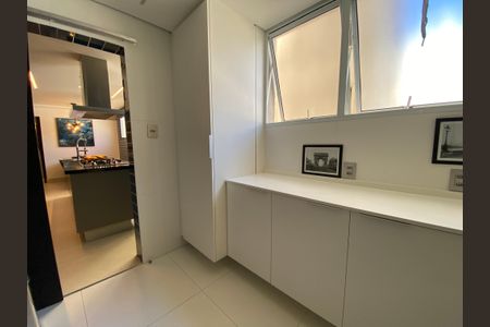 Apartamento à venda com 251m², 3 quartos e 2 vagasÁrea de Serviço