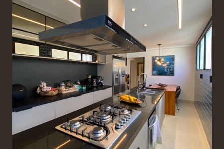 Apartamento à venda com 251m², 3 quartos e 2 vagasCozinha