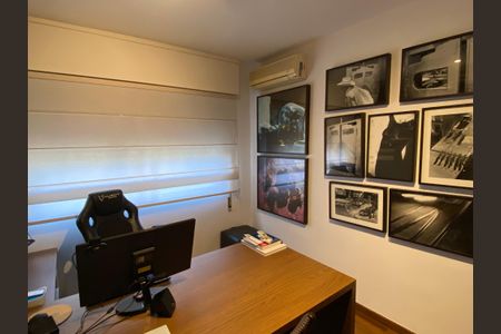 Apartamento à venda com 251m², 3 quartos e 2 vagasQuarto 1