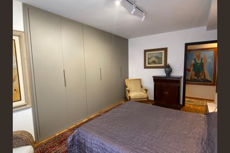 Apartamento à venda com 251m², 3 quartos e 2 vagasQuarto 2