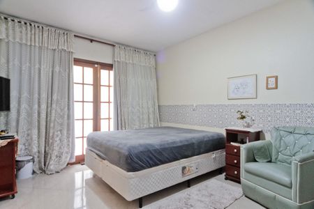 Casa à venda com 100m², 3 quartos e 2 vagas Casa à venda com 100m², 3 quartos e 2 vagasSuíte