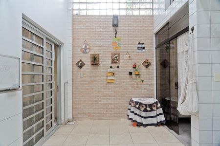 Casa à venda com 100m², 3 quartos e 2 vagas Casa à venda com 100m², 3 quartos e 2 vagasÁrea externa