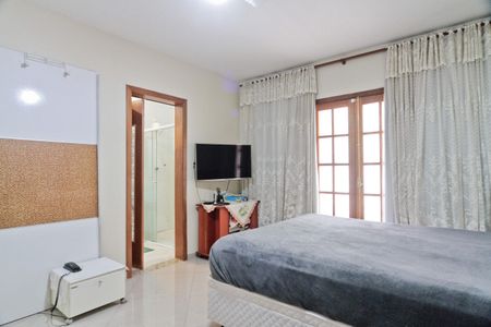 Casa à venda com 100m², 3 quartos e 2 vagas Casa à venda com 100m², 3 quartos e 2 vagasSuíte