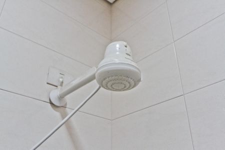 Casa à venda com 100m², 3 quartos e 2 vagas Casa à venda com 100m², 3 quartos e 2 vagasBanheiro