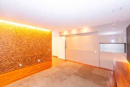 Apartamento à venda com 470m², 3 quartos e 7 vagasSala 2