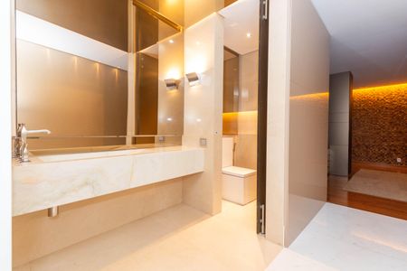 Apartamento à venda com 470m², 3 quartos e 7 vagasLavabo