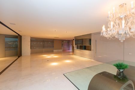 Apartamento à venda com 470m², 3 quartos e 7 vagasSala