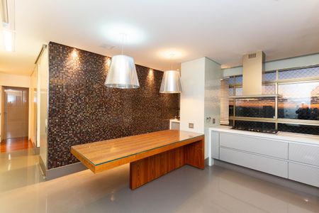 Apartamento à venda com 470m², 3 quartos e 7 vagasCozinha