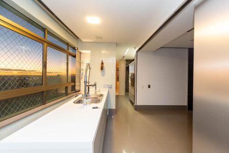 Apartamento à venda com 470m², 3 quartos e 7 vagasCozinha