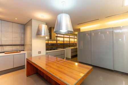 Apartamento à venda com 470m², 3 quartos e 7 vagasCozinha