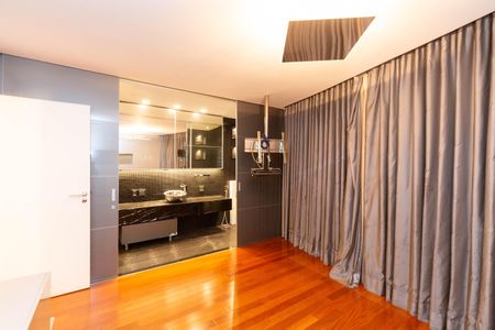 Apartamento à venda com 470m², 3 quartos e 7 vagasSuíte 1