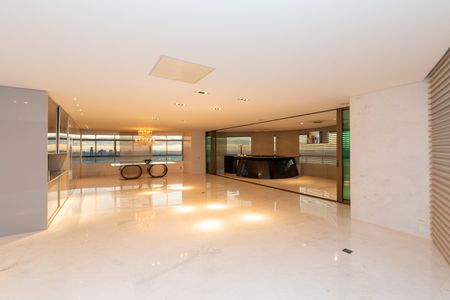 Apartamento à venda com 470m², 3 quartos e 7 vagasSala