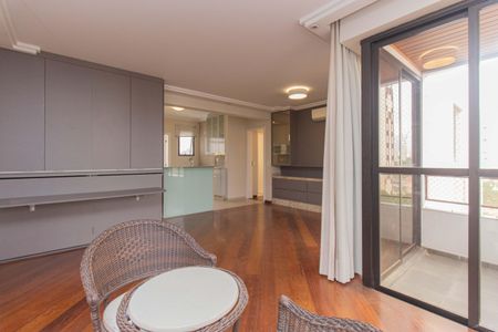 Apartamento para alugar com 115m², 3 quartos e 3 vagasSala